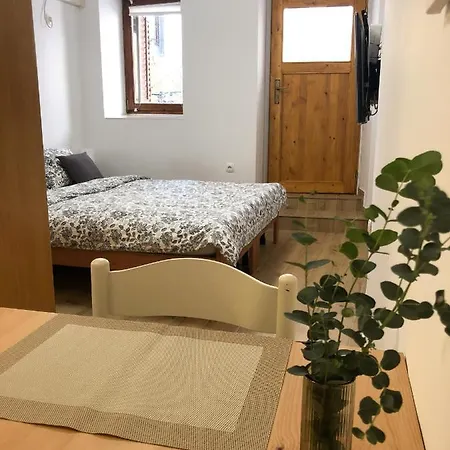 Studio Rosemary & Sage Piran